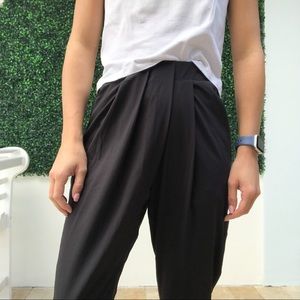 Lululemon | Black high rise joggers